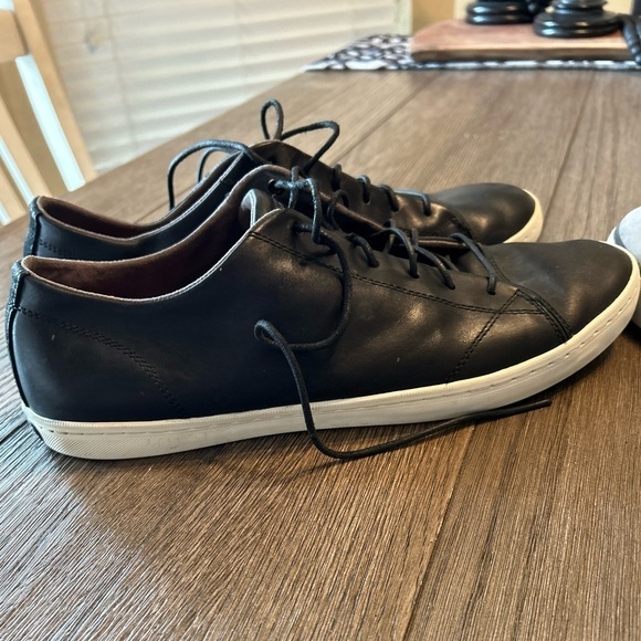 Cole Haan Other - Cole Hahn Men’s Black Leather Lace Up Sneakers. Size 13